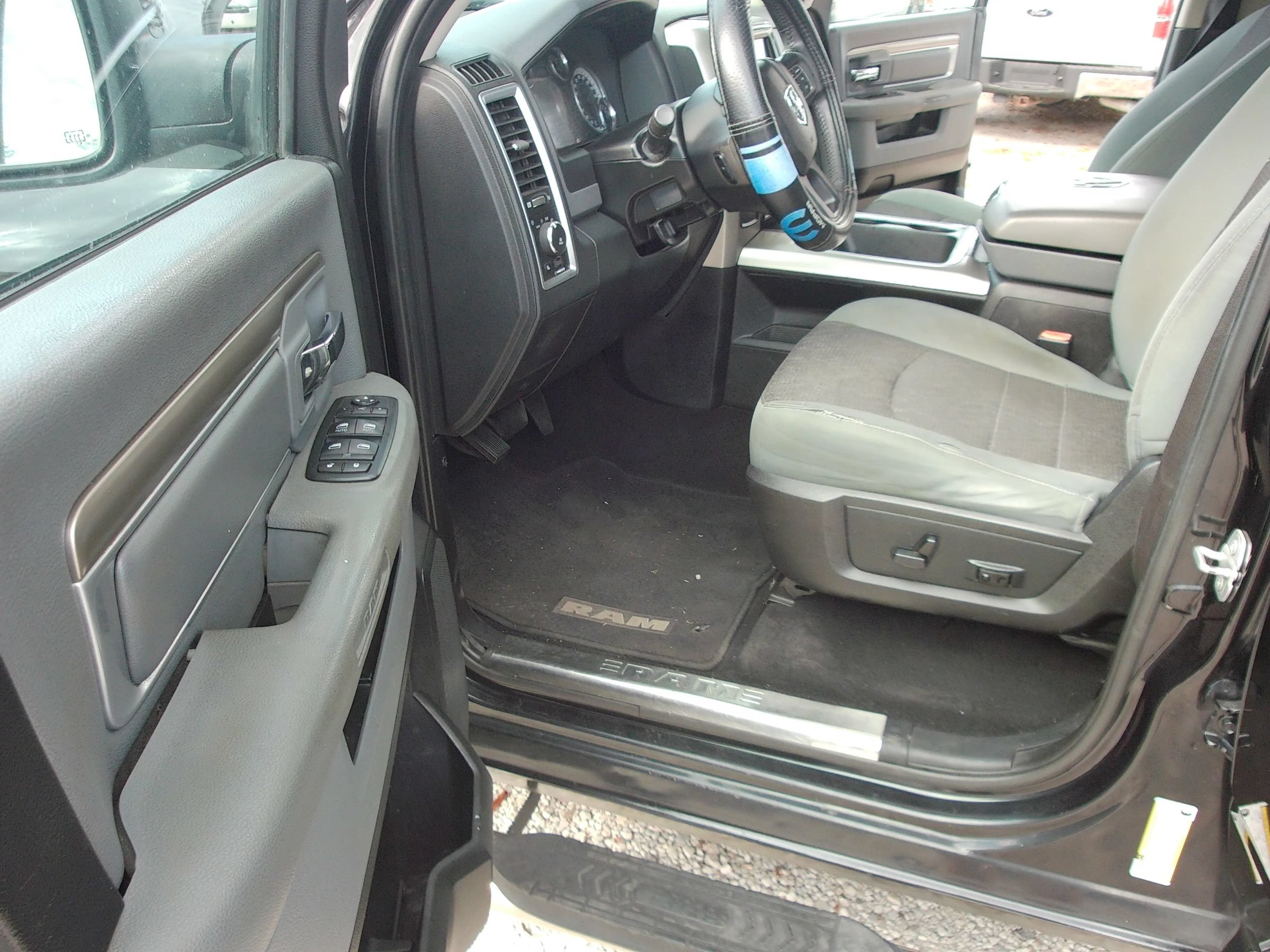 Used 2016 RAM 1500 Lone Star RWD image 13