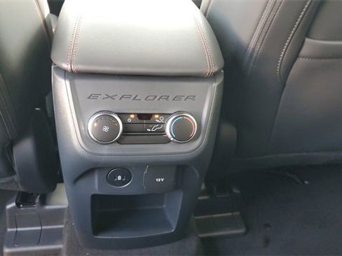 New 2025 Ford Explorer ST-Line w/ ST-Line Street Pack image 40