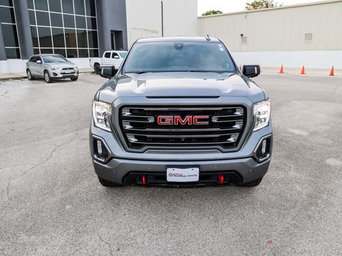 Used 2021 GMC Sierra 1500 AT4 w/ AT4 Premium Package AWD/4WD image 4