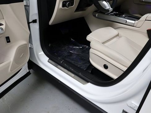 Certified 2026 Mercedes-Benz GLB 250 4MATIC image 25