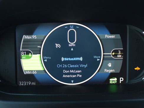 Used 2020 Chevrolet Bolt Premier w/ Infotainment Package image 19