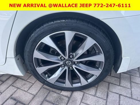 Used 2020 Nissan Maxima Platinum w/ Sport Mat Group image 11