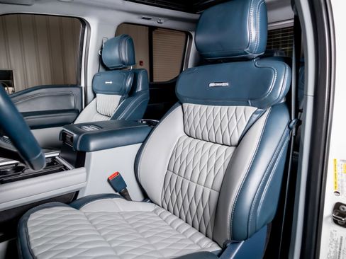 Used 2024 Ford F450 Limited w/ FX4 Off-Road Package image 4