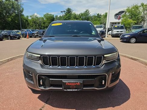 Used 2022 Jeep Grand Cherokee Overland w/ Luxury Tech Group IV AWD/4WD image 8