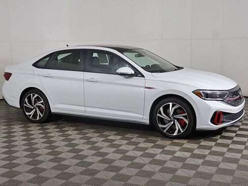 Used 2024 Volkswagen Jetta GLI Autobahn FWD image 16