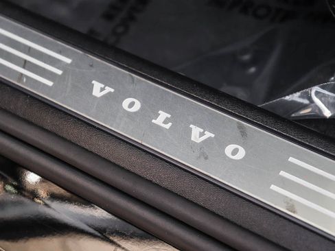 Used 2023 Volvo S90 B6 Plus AWD/4WD image 22