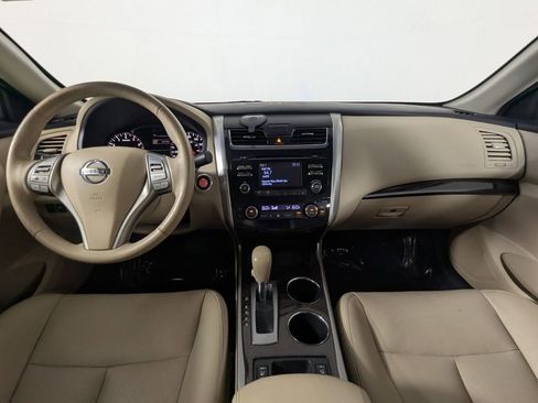 Used 2015 Nissan Altima 2.5 SL w/ Moonroof Package FWD image 16