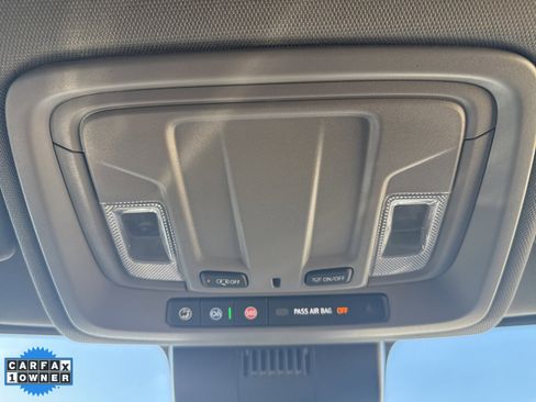 Used 2025 Chevrolet Silverado 2500 LT w/ Convenience Package image 23