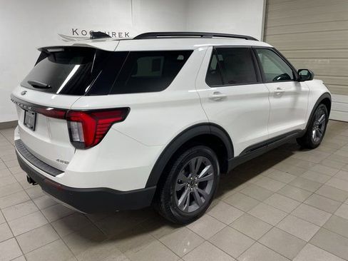 New 2026 Ford Explorer Active w/ Active Comfort Package AWD/4WD image 6