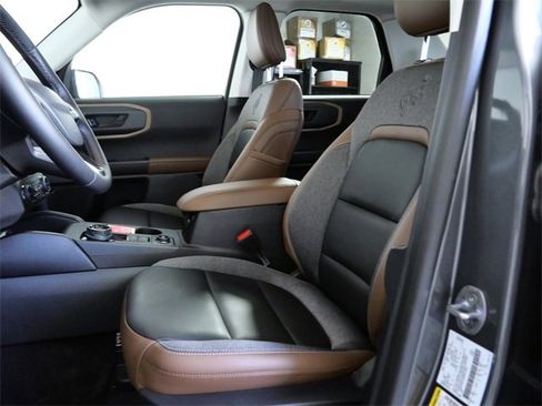 Used 2024 Ford Bronco Sport Outer Banks w/ Tech Package image 17