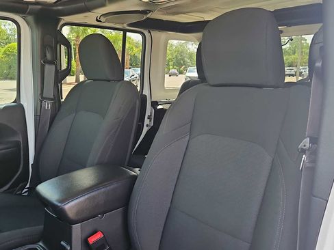 Used 2021 Jeep Wrangler Unlimited Sport AWD/4WD image 13