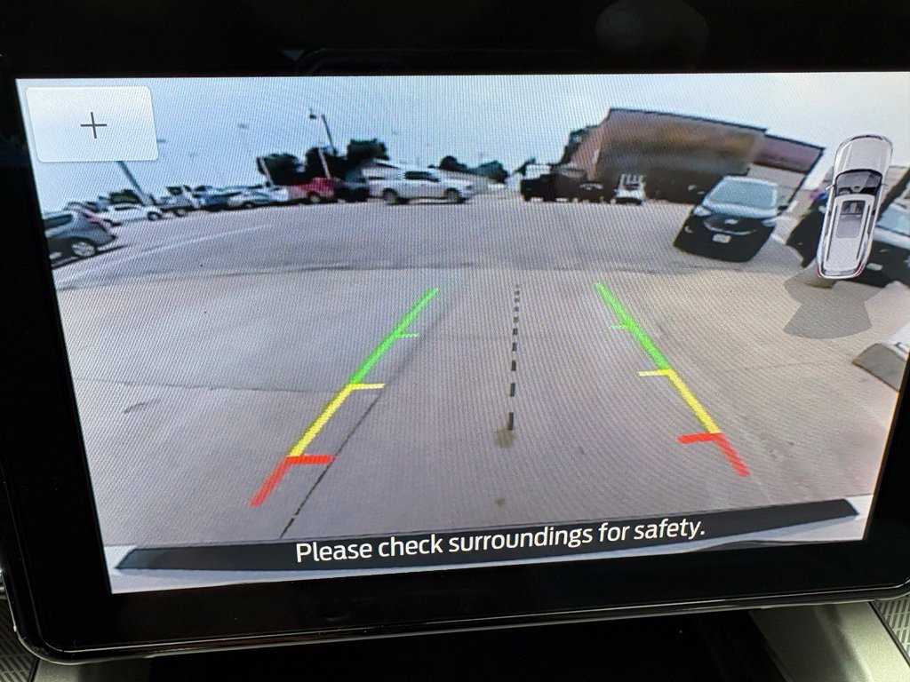 Used 2021 Ford Explorer XLT w/ Equipment Group 202A AWD/4WD image 27