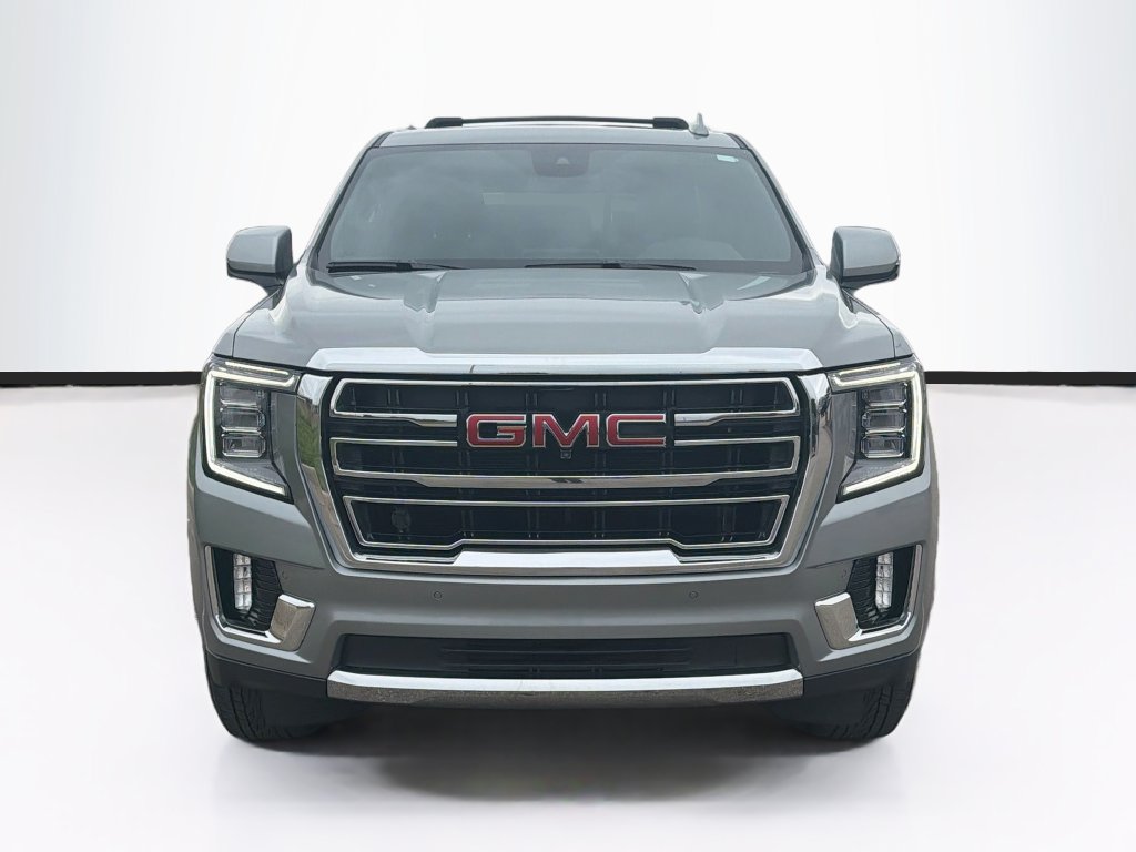 Used 2023 GMC Yukon SLT w/ SLT Premium Package AWD/4WD image 2