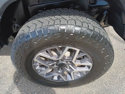 Used 2025 Jeep Wrangler Unlimited Sahara AWD/4WD image 22