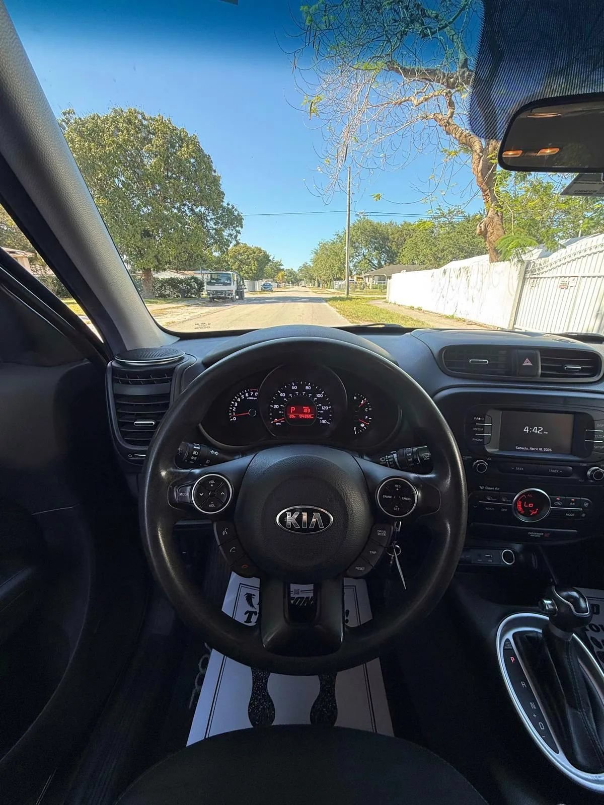 Used 2017 Kia Soul + FWD image 9