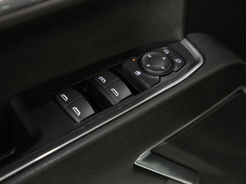 Used 2023 Chevrolet Silverado 1500 LT AWD/4WD image 22