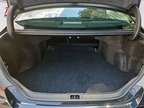 Used 2017 Toyota Camry SE FWD image 17
