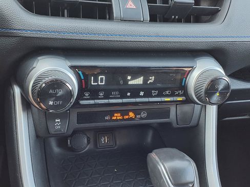 Certified 2024 Toyota RAV4 SE AWD/4WD image 16