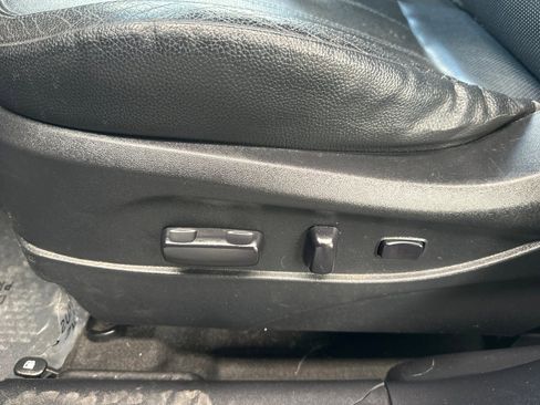 Used 2012 Hyundai Tucson Limited FWD image 14