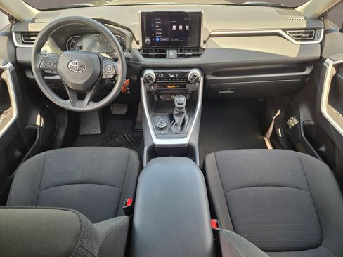 Used 2025 Toyota RAV4 LE AWD/4WD image 15