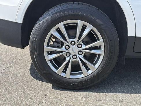 Certified 2022 Cadillac XT5 Premium Luxury AWD/4WD image 18