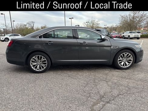 Used 2016 Ford Taurus Limited image 9