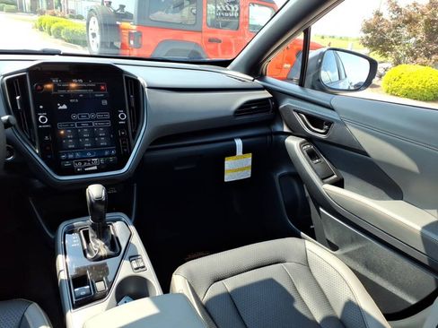 Used 2025 Subaru Crosstrek 2.5i Wilderness AWD/4WD image 11
