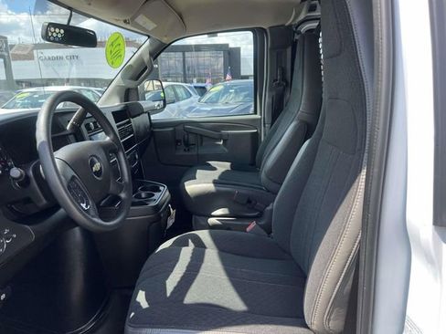 Used 2024 Chevrolet Express 2500 w/ Driver Convenience Package RWD image 18