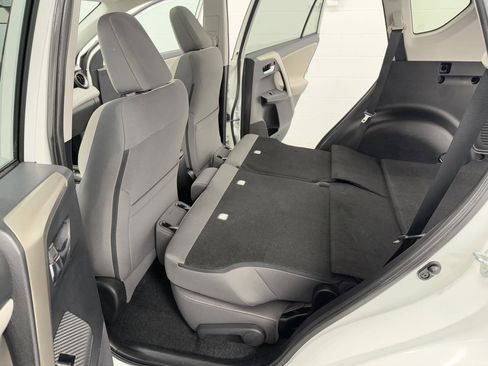 Used 2014 Toyota RAV4 XLE image 13