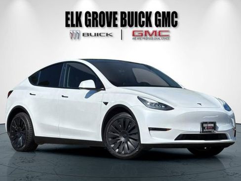 Used 2021 Tesla Model Y Long Range image 2