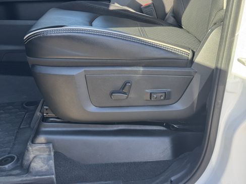 Used 2025 RAM 2500 Laramie w/ Night Edition image 15