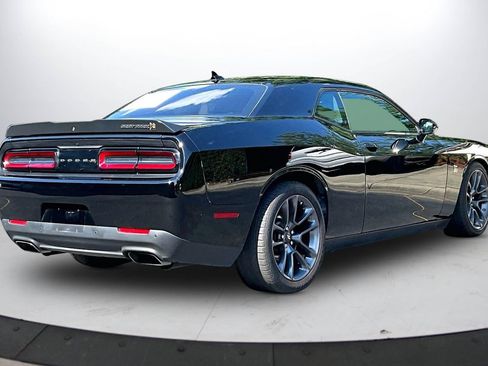 Certified 2023 Dodge Challenger R/T Scat Pack RWD image 8