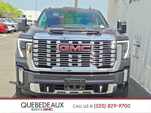Used 2024 GMC Sierra 2500 Denali w/ Denali Reserve Package AWD/4WD image 2