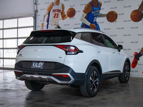Used 2025 Kia Sportage EX AWD/4WD image 25