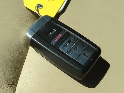 Used 2020 Acura MDX SH-AWD image 37