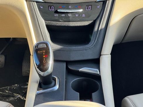 Used 2018 Cadillac XT5 Luxury w/ Driver Awareness Package image 15