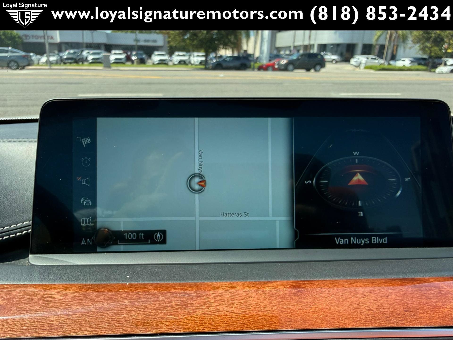 Used 2017 BMW M4 Convertible RWD image 28