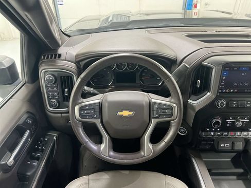 Used 2020 Chevrolet Silverado 2500 LTZ AWD/4WD image 11