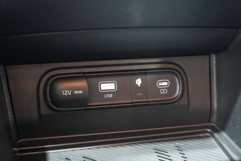 Used 2023 Kia Sportage EX FWD image 30