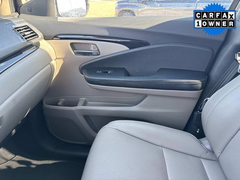 Used 2018 Honda Pilot Elite image 25