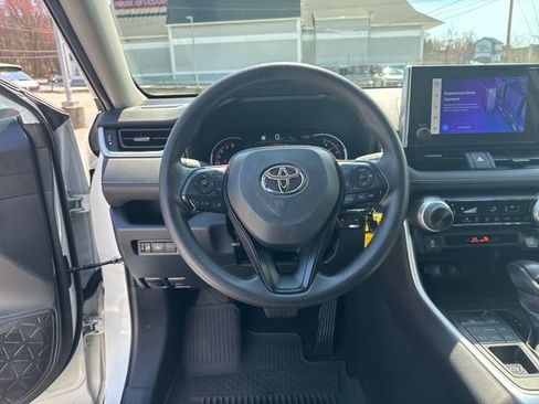 Used 2023 Toyota RAV4 LE image 15