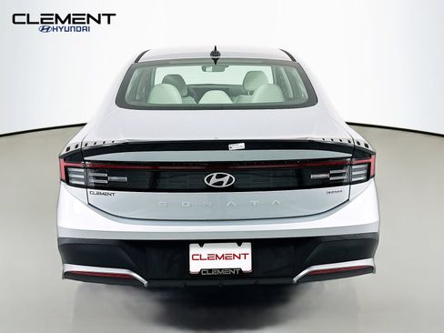 New 2026 Hyundai Sonata Blue FWD image 7