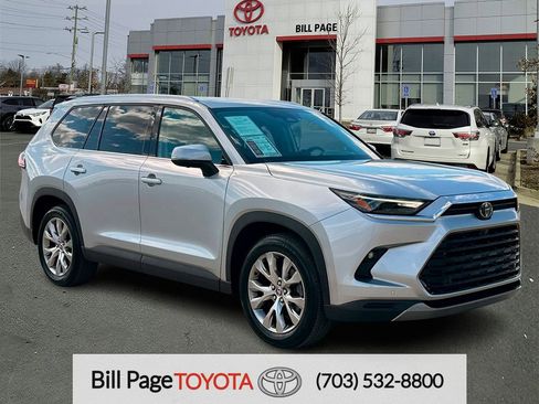Used 2024 Toyota Grand Highlander AWD image 1