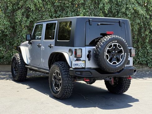 Used 2013 Jeep Wrangler Unlimited Rubicon image 5
