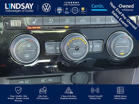 Certified 2022 Volkswagen Taos SEL w/ Panoramic Sunroof Package image 19