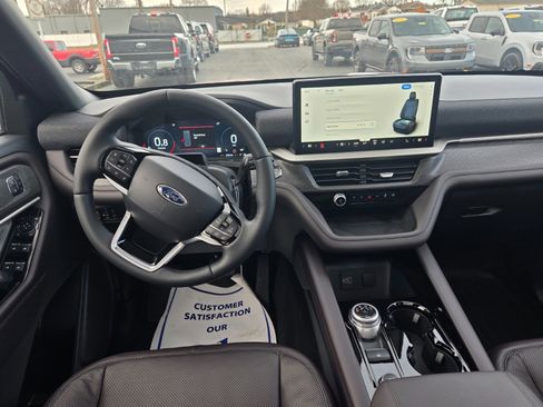 New 2026 Ford Explorer Platinum w/ LUX Leather Package image 20