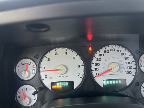 Used 2004 Dodge Ram 1500 Truck ST w/ ST Value Group image 10