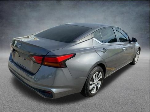 Used 2024 Nissan Altima 2.5 S FWD image 48