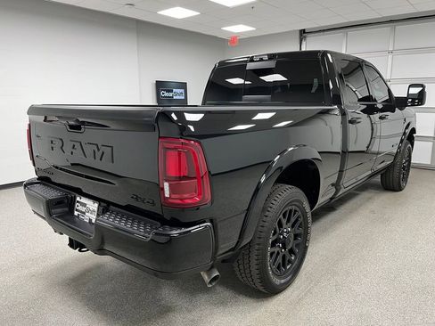 Used 2025 RAM 2500 Limited AWD/4WD image 10