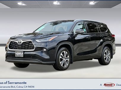 Used 2022 Toyota Highlander XLE